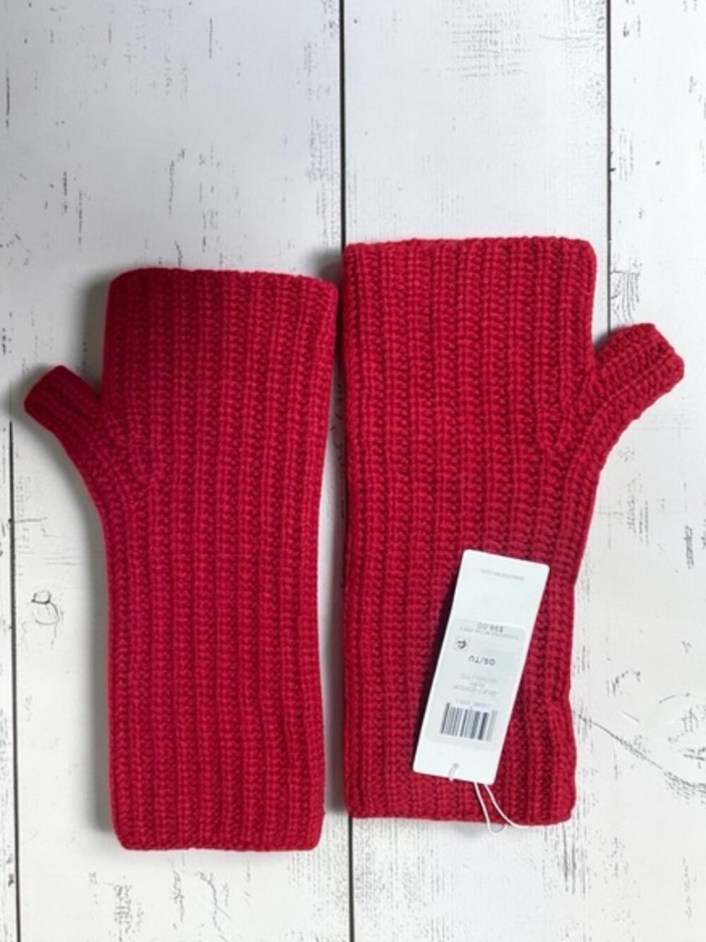 NWT Eileen Fisher Ruby Recycled Cashmere Glovelettes